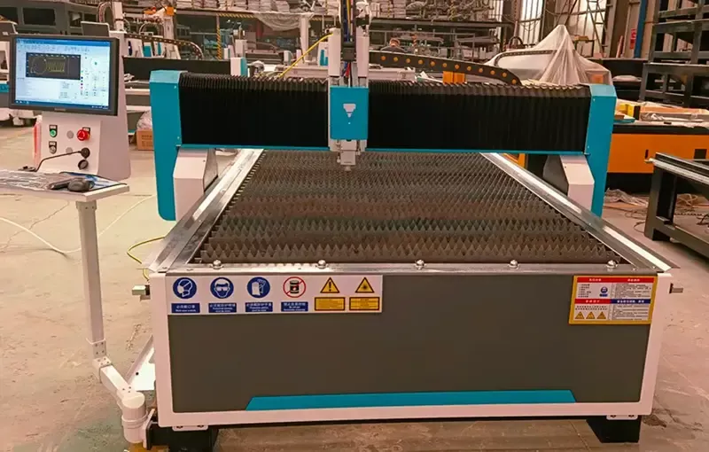 Оптоволоконный станок для лазерной резки металла X-Lase Y-3015-A (1200/1500/2000/3000 Вт)