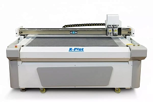 Планшетный режущий плоттер LT-1610F